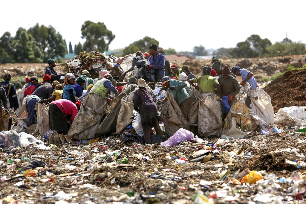 soluplasti reciclagem de plástico reciclagem plástico fuzza trade empresas rio claro importação exportação
